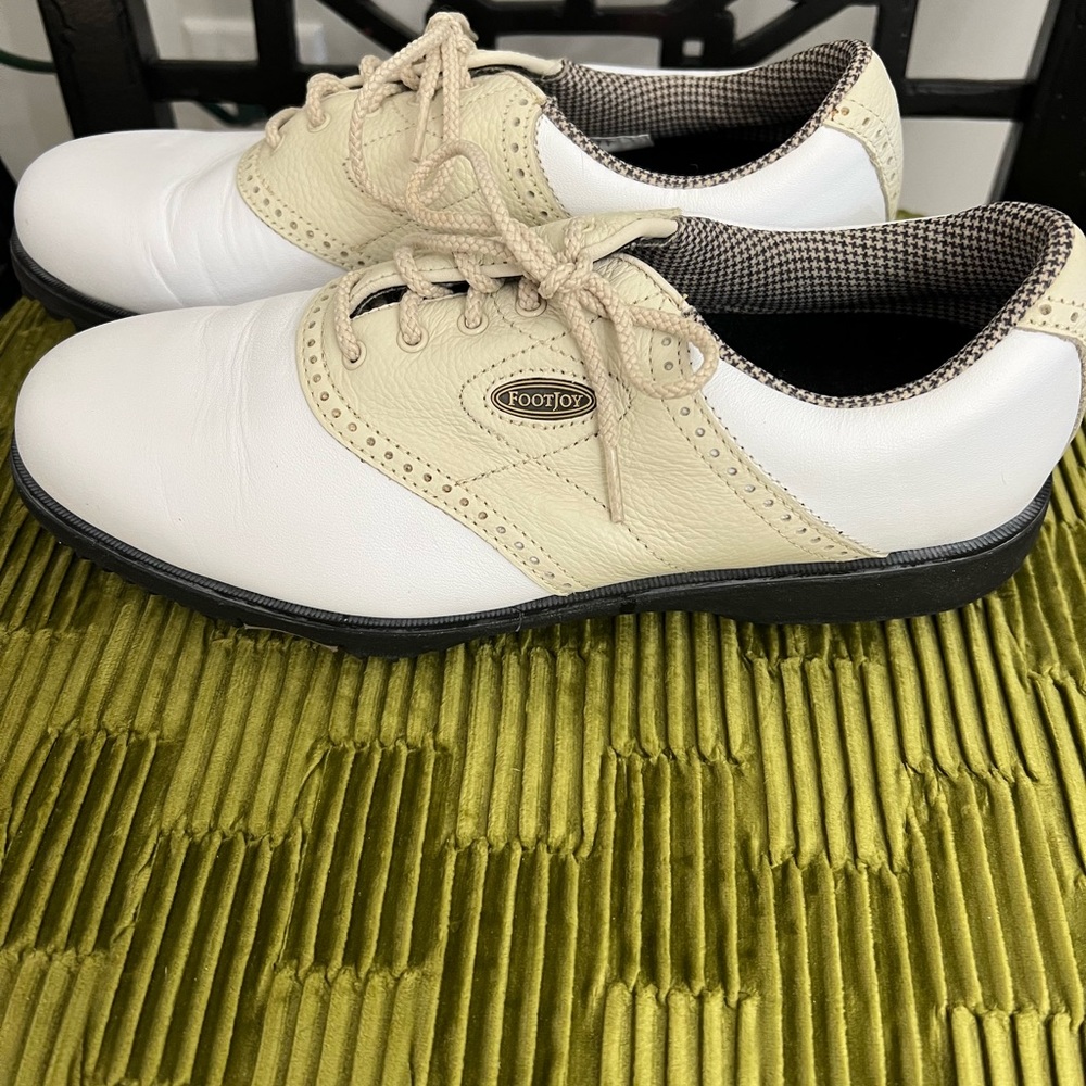 Ladies FootJoy Oxford Golf Shoes. 8M Worn once or twice. Excellent Condition